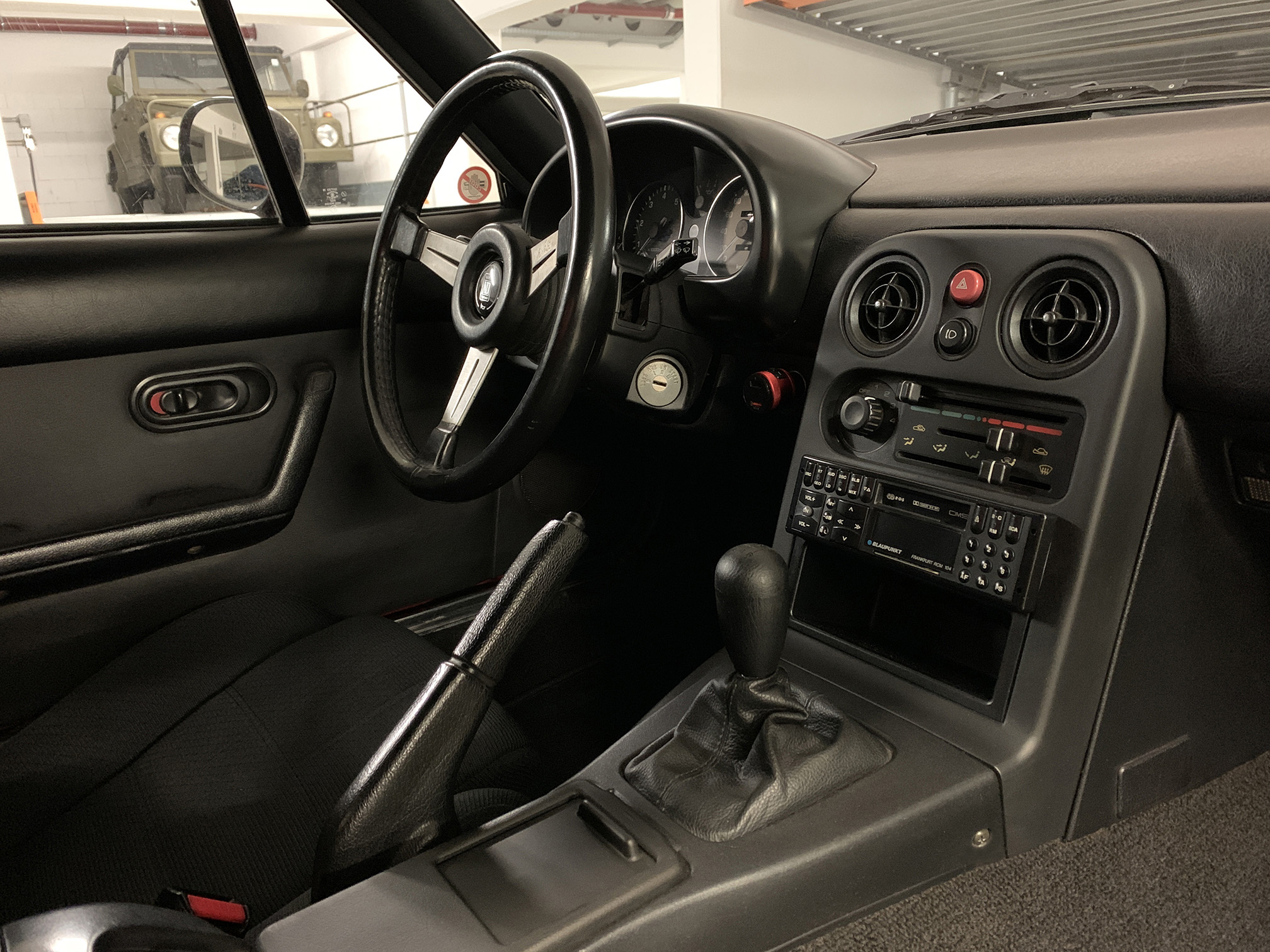 MX-5 NA Cockpit 3