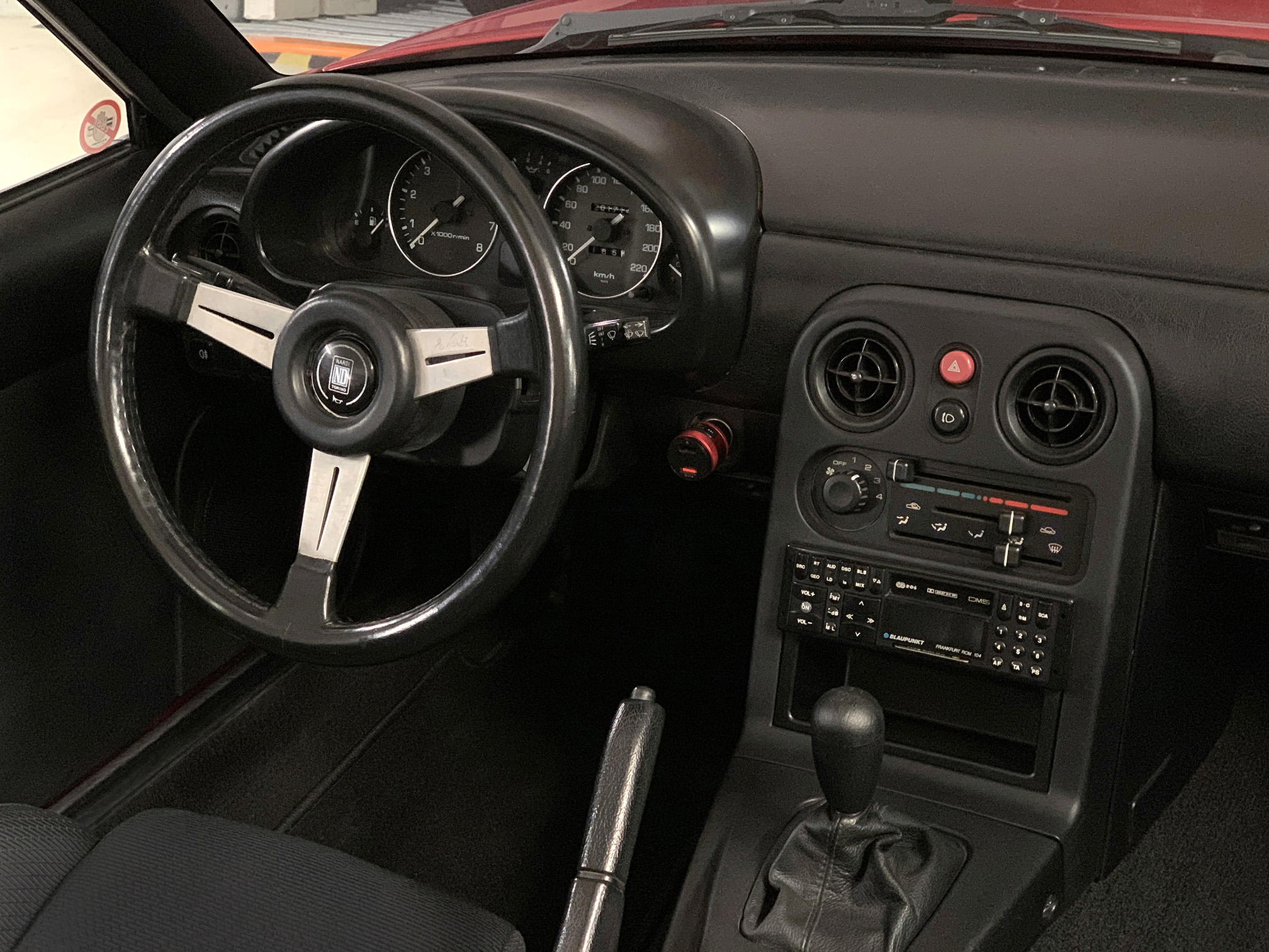MX-5 NA Cockpit 4